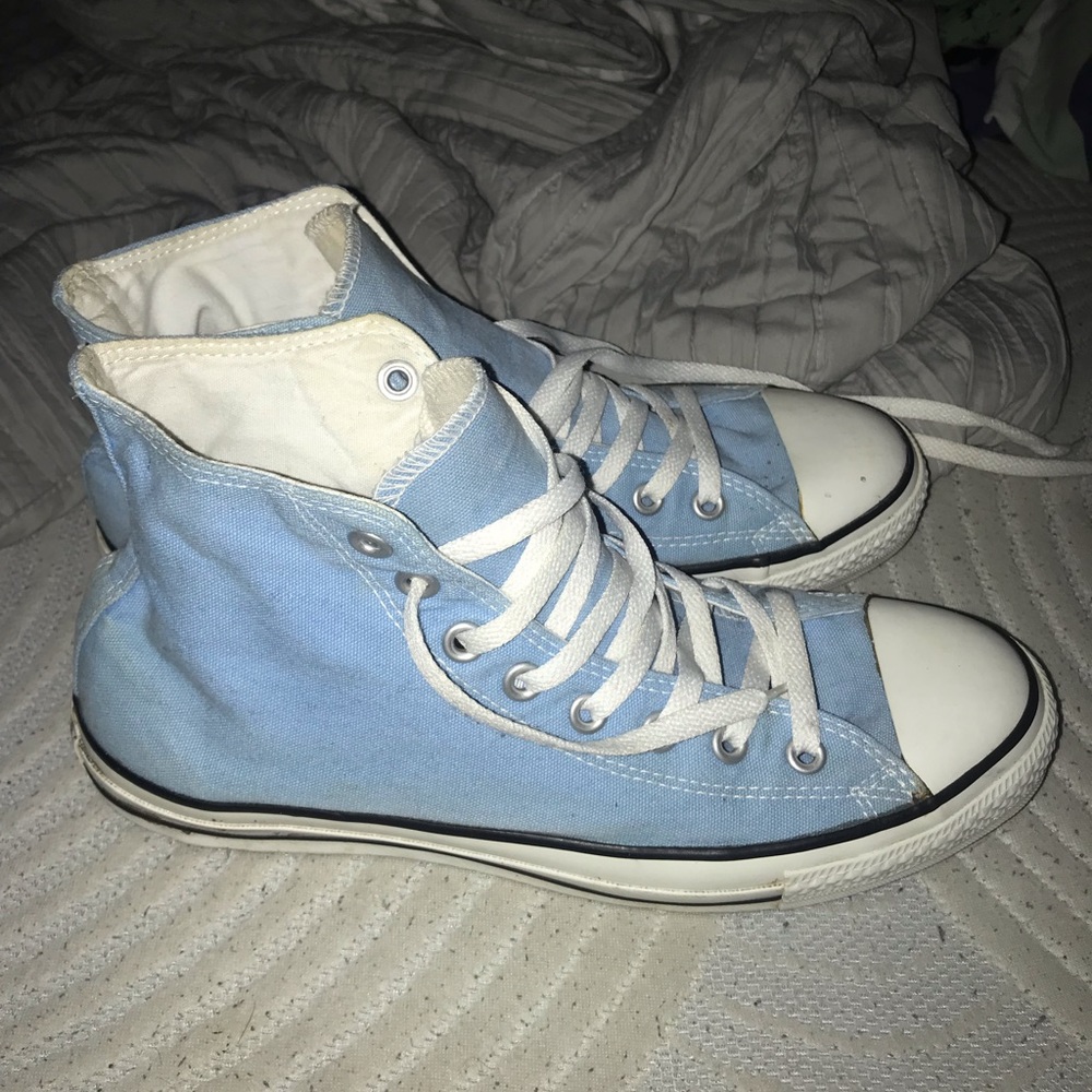 Baby Blue Men’s high top Converse